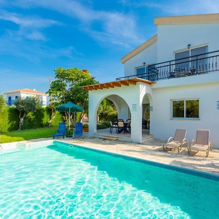 Sun Beach Villa Tria Polis Bagian luar foto