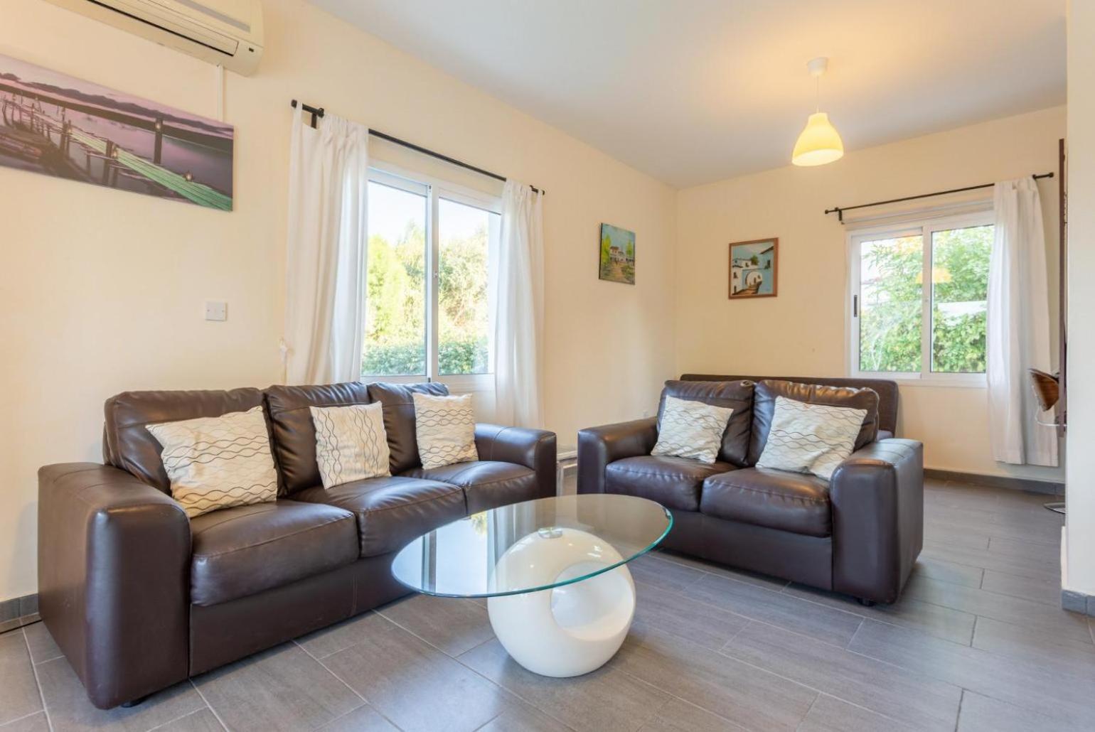 Sun Beach Villa Tria Polis Bagian luar foto