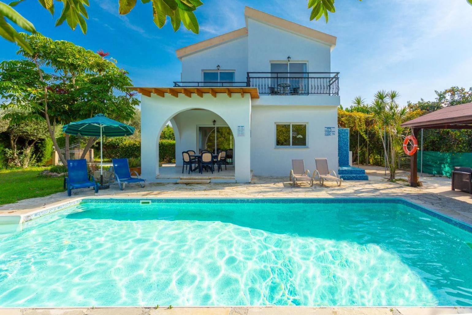Sun Beach Villa Tria Polis Bagian luar foto